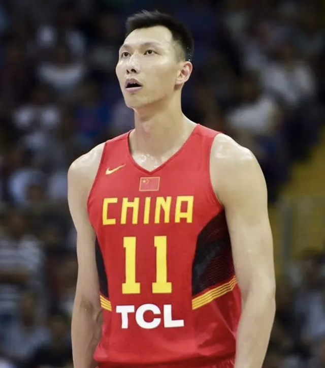 易建聯(lián)最新情況，籃球巨星的新征程